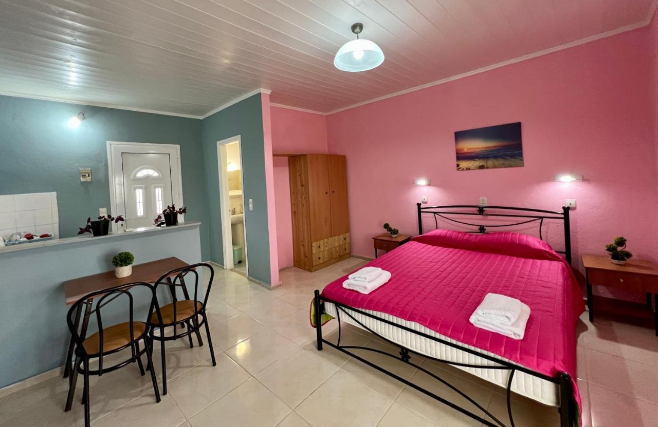 Elena Pool Aparthotel Ájos Jeórjos Eksteriør bilde