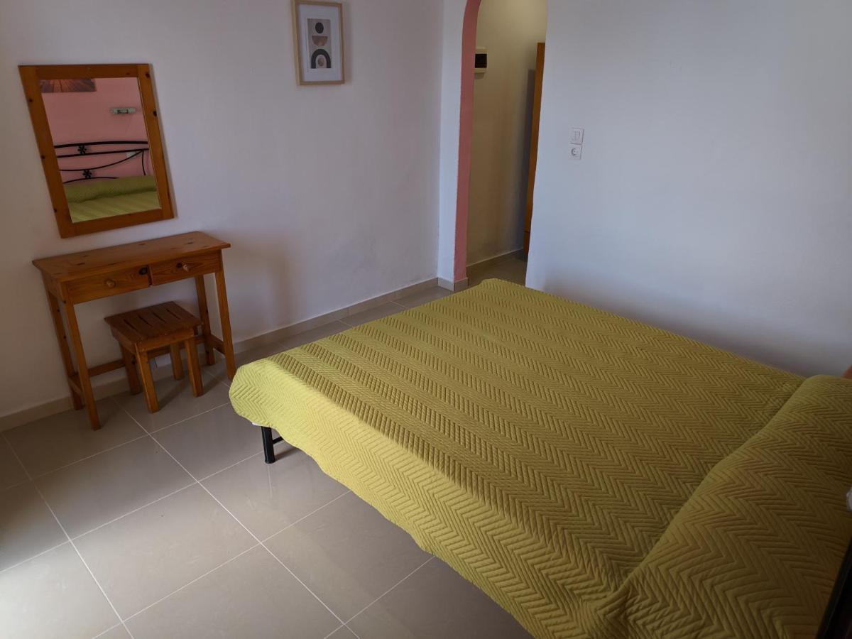 Elena Pool Aparthotel Ájos Jeórjos Eksteriør bilde