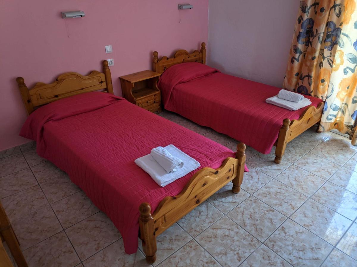 Elena Pool Aparthotel Ájos Jeórjos Eksteriør bilde