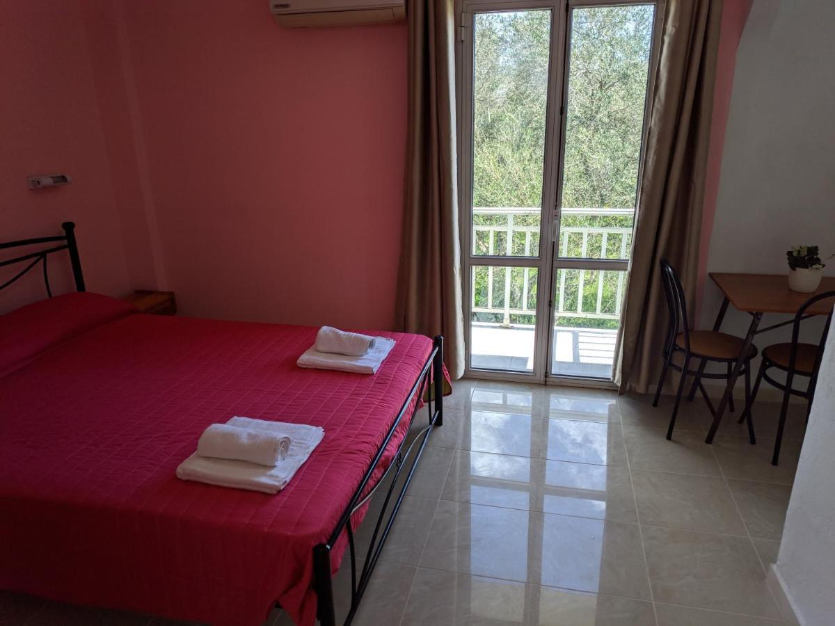 Elena Pool Aparthotel Ájos Jeórjos Eksteriør bilde