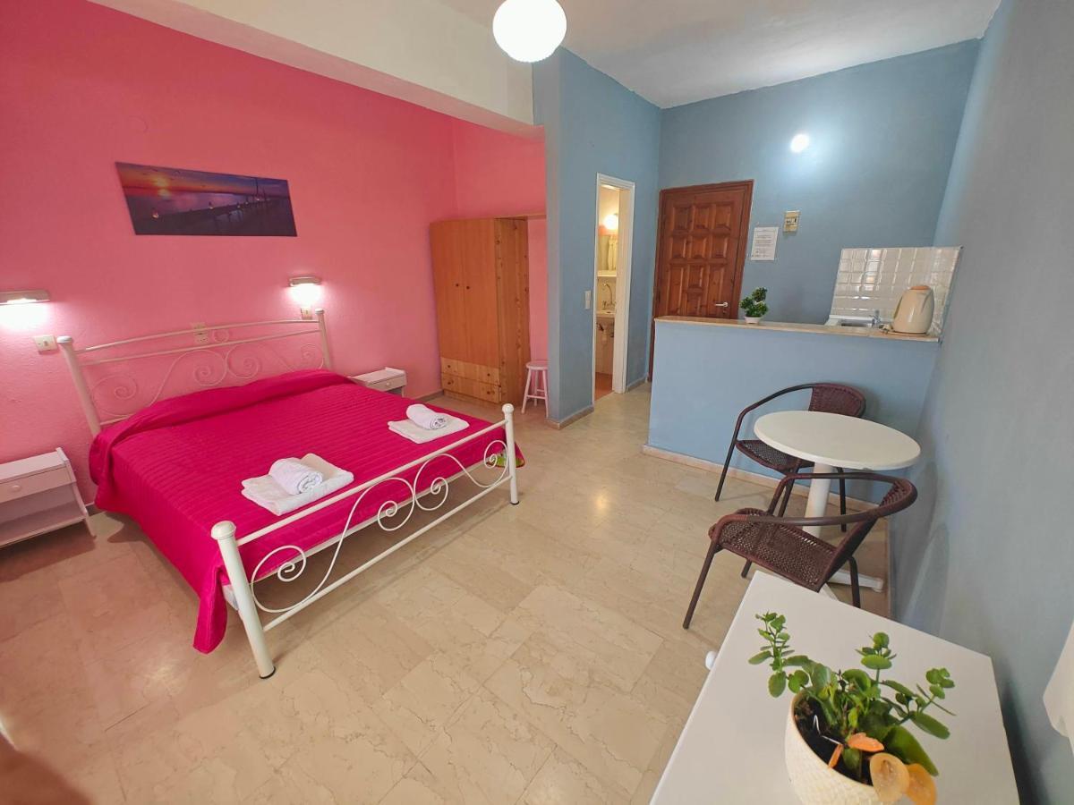 Elena Pool Aparthotel Ájos Jeórjos Eksteriør bilde